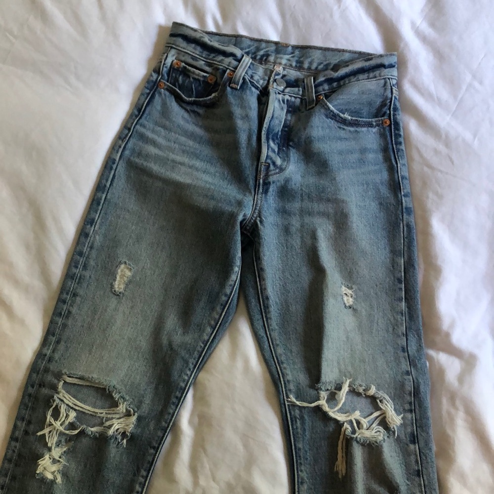 Levi’s Wedgie Fit Straight Jeans - Frayed Hem